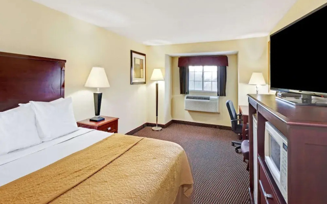 photo 2 of Ramada Kittery