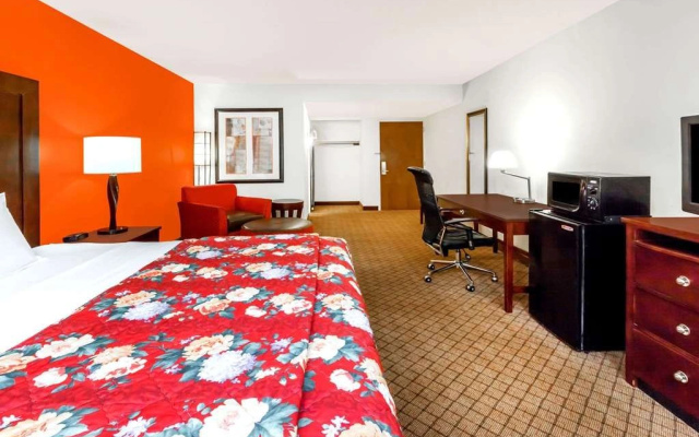 photo 3 of Ramada Lansing Hotel And Conference Center