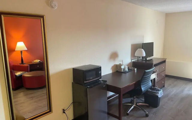 photo 2 of Ramada Lansing Hotel and Conference Center