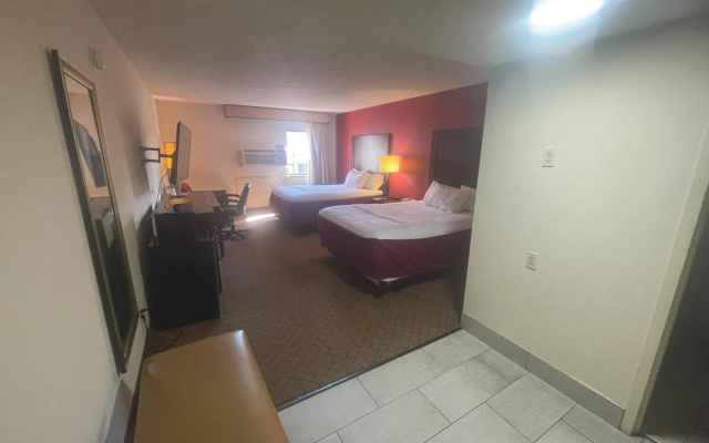 photo 3 of Clarion Hotel & Conference Center Lansing West