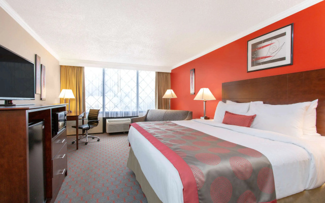 photo 3 of Clarion Hotel Lewiston