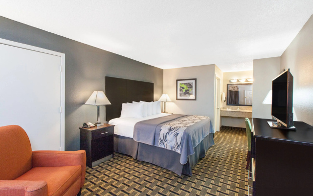 photo 4 of Ramada Limited Columbia