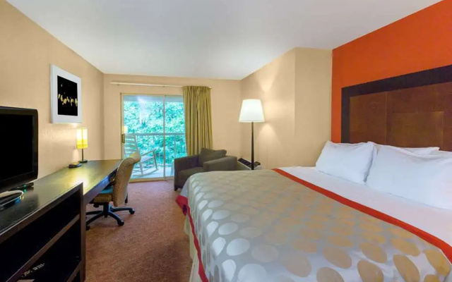 photo 4 of Ramada Limited Maggie Valley