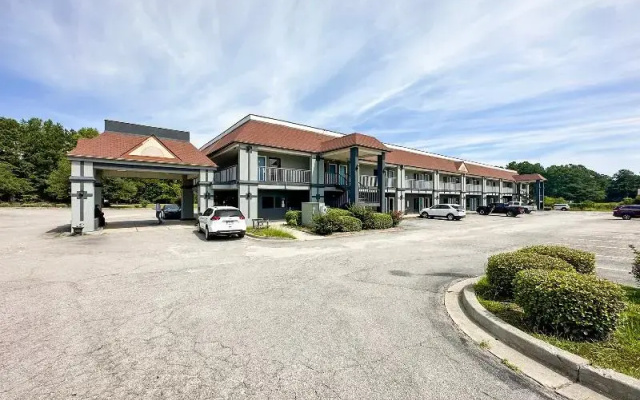 photo 4 of Executive Inn Ridgeway I-77