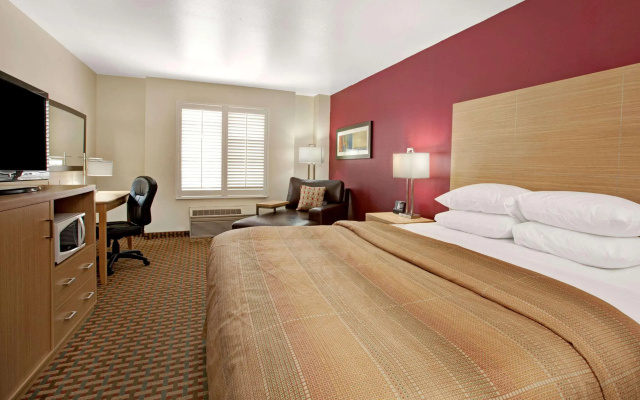 photo 2 of Ramada Limited San Francisco Airport North