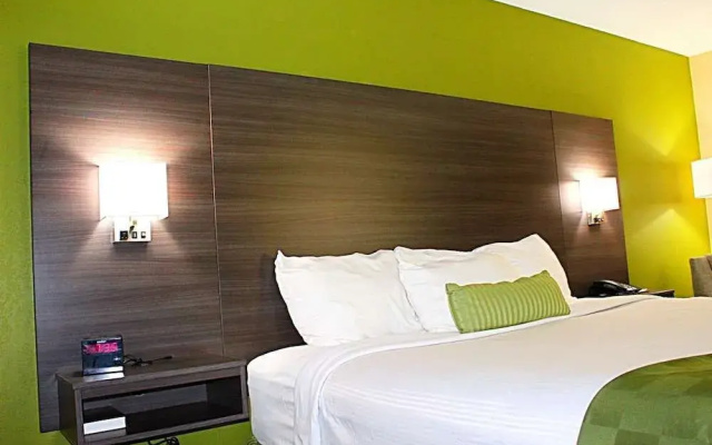 photo 3 of Ramada Limited