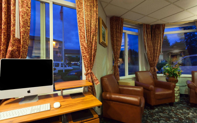 photo 5 of Ramada by Wyndham SeaTac Airport North