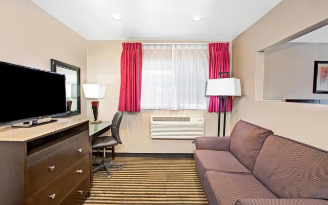 photo 5 of Ramada Marina Del Rey