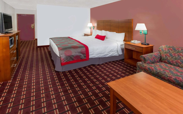 photo 5 of Ramada Hotel & Conference Center by Wyndham Medford