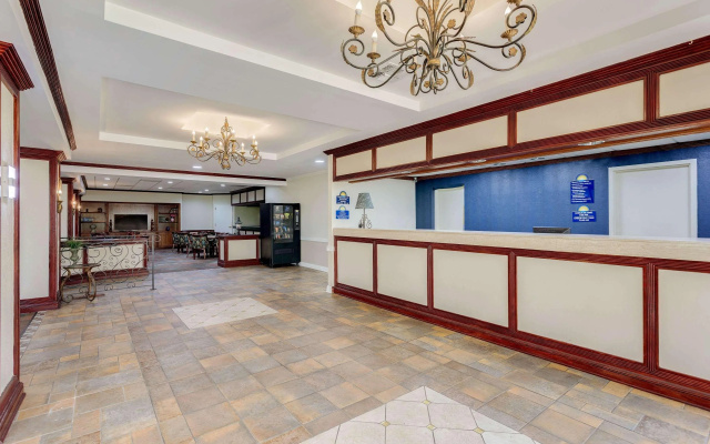 photo 2 of Days Inn by Wyndham Montgomery Near AUM