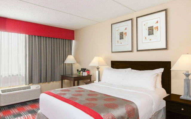 photo 3 of Ramada Plaza by Wyndham Albany