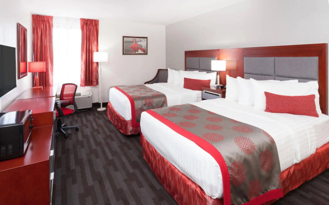 photo 3 of Ramada Plaza Chicago North Shore