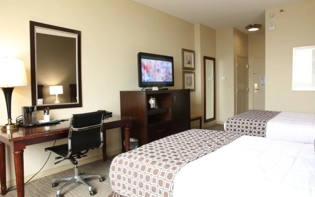 photo 5 of Ramada Plaza Cincinnati Sharonville