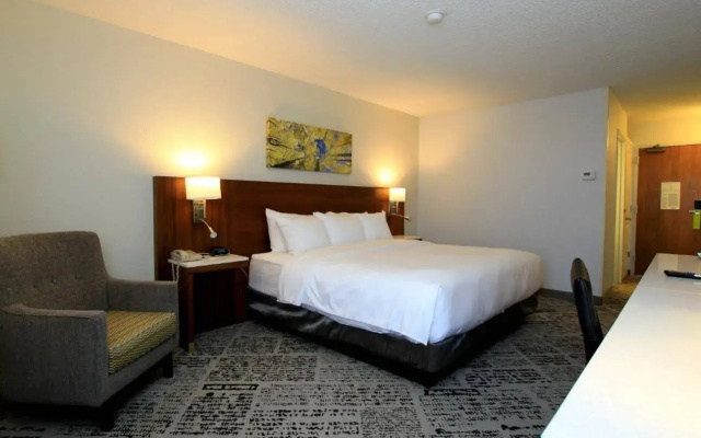 photo 5 of Plaza Hotel Denver