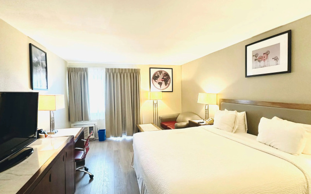 photo 4 of Ramada Plaza by Wyndham Garden Grove/Anaheim South