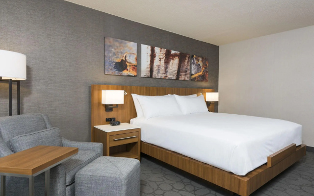 photo 5 of The Center Hotel Grand Rapids Airport