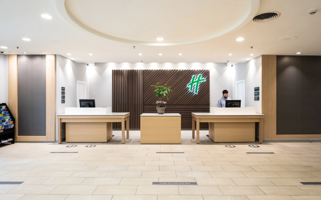 photo 2 of Holiday Inn Newark International Airport by IHG