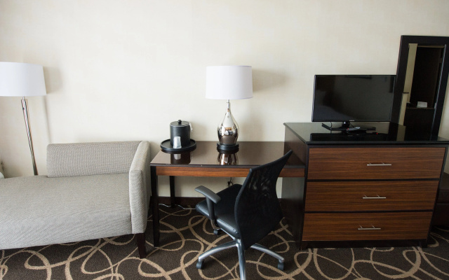 photo 4 of Holiday Inn Newark International Airport by IHG