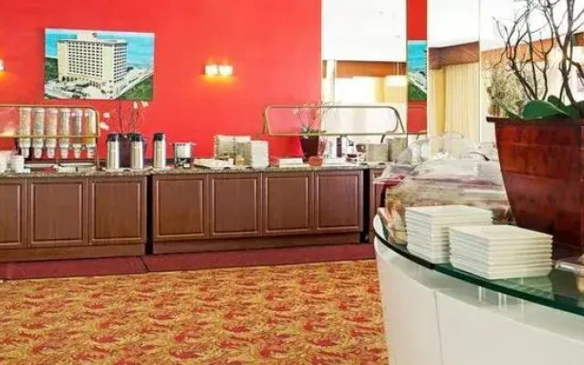 photo 2 of Ramada Plaza Marco Polo Beach Resort