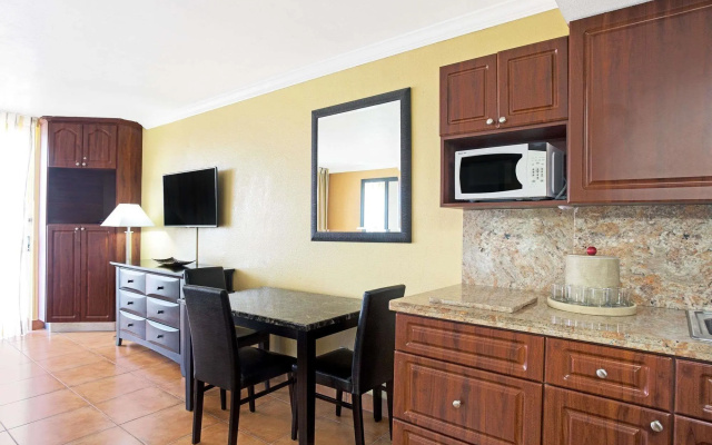 photo 3 of Ramada Plaza by Wyndham Marco Polo Beach Resort