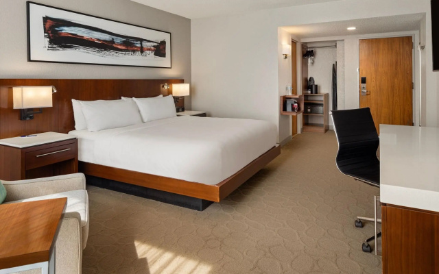 photo 4 of Delta Hotels by Marriott Minneapolis Northeast