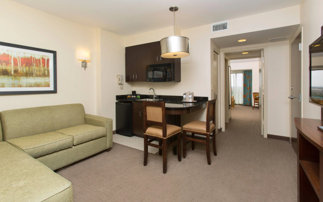 photo 5 of Ramada Plaza by Wyndham Orlando Resort & Suites Intl Drive