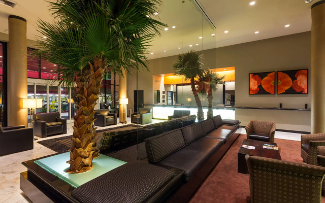 photo 2 of Ramada Plaza by Wyndham West Hollywood Hotel & Suites
