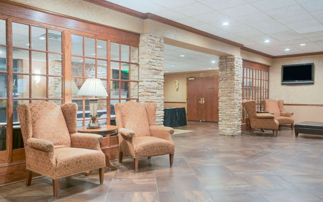 photo 2 of Ramada Hotel & Conference Center by Wyndham Plymouth