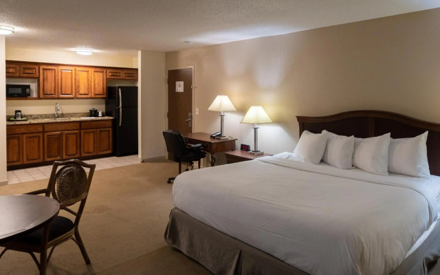 photo 3 of Cottonwood Suites Savannah Hotel & Conference Center