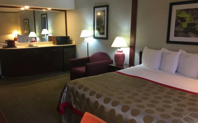 photo 5 of Ramada by Wyndham Portland Airport