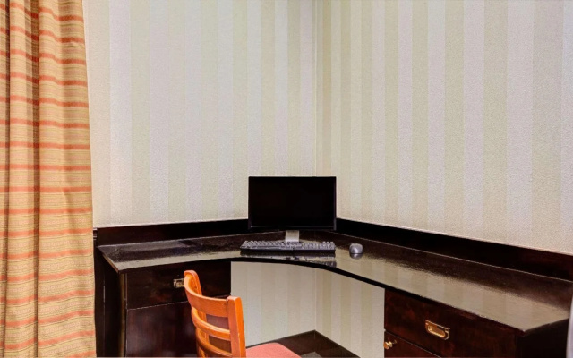 photo 3 of Ramada by Wyndham Jamaica/Queens