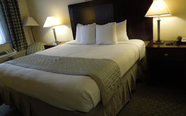 photo 5 of Ramada by Wyndham Jamaica/Queens
