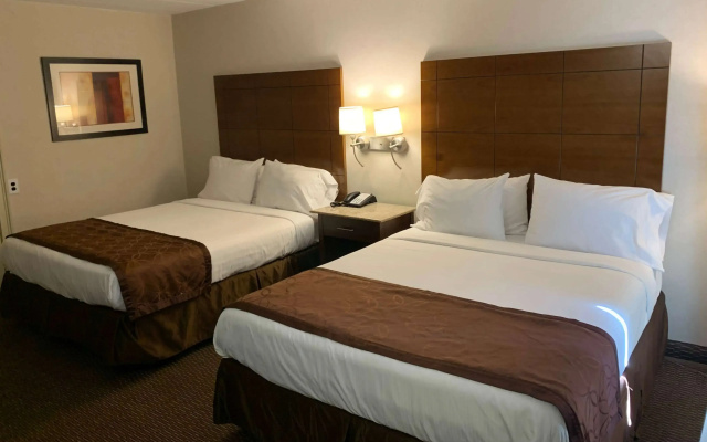 photo 3 of Ramada by Wyndham Rockville Centre