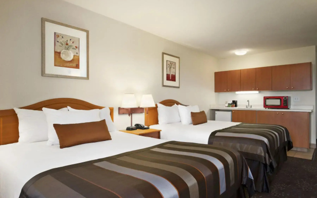 photo 3 of Ramada by Wyndham SeaTac Airport