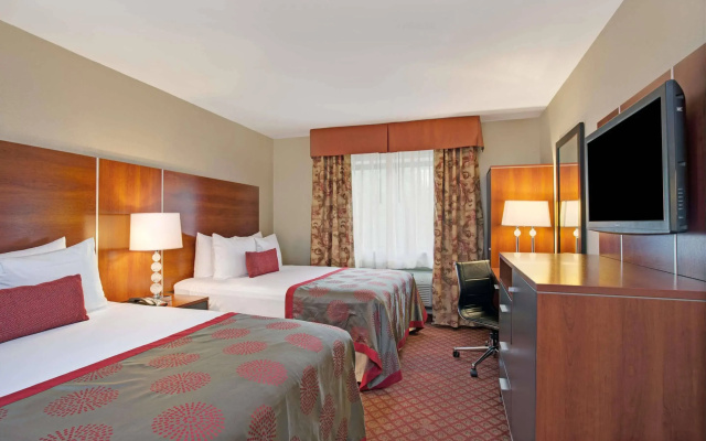 photo 5 of Ramada Hotel Staten Island