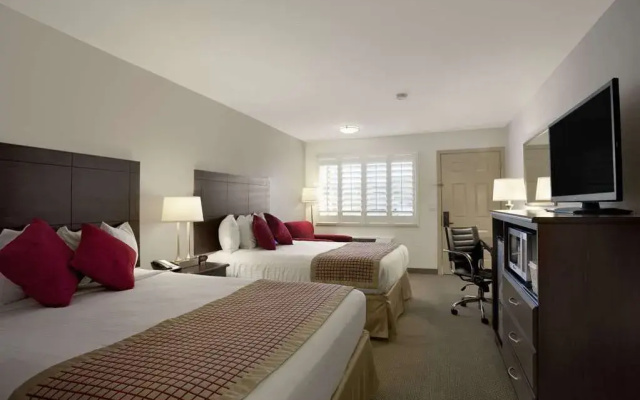 photo 3 of Ramada By Wyndham Tempe at Arizona Mills Mall