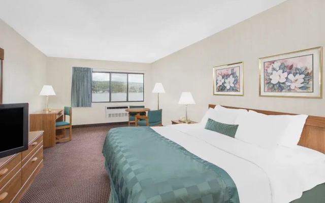 photo 4 of Ramada Waterfront Hancock Hotel
