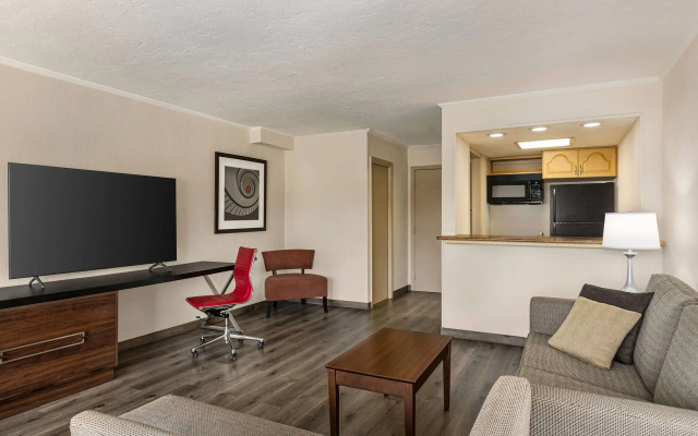 photo 4 of Ramada by Wyndham Sarasota Waterfront