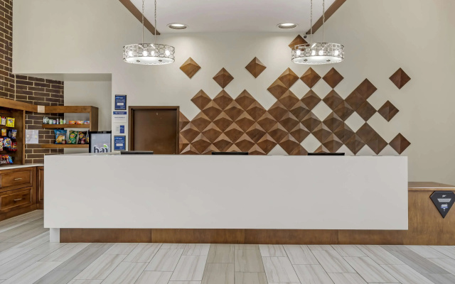 photo 2 of Best Western Plus Waterloo & Cedar Falls