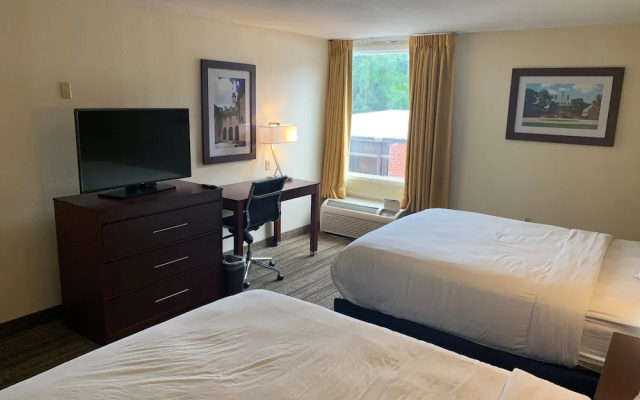 photo 3 of Ramada Williamsburg East Busch Gardens Area