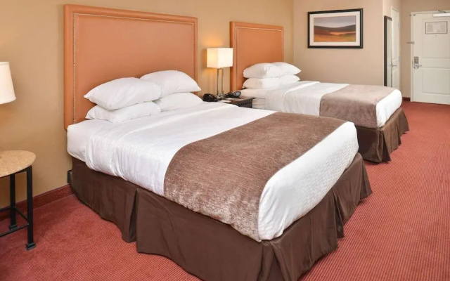 photo 4 of Ramada-Hilltop