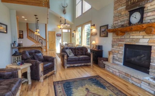 photo 2 of Rambling River - 4 Br Townhouse