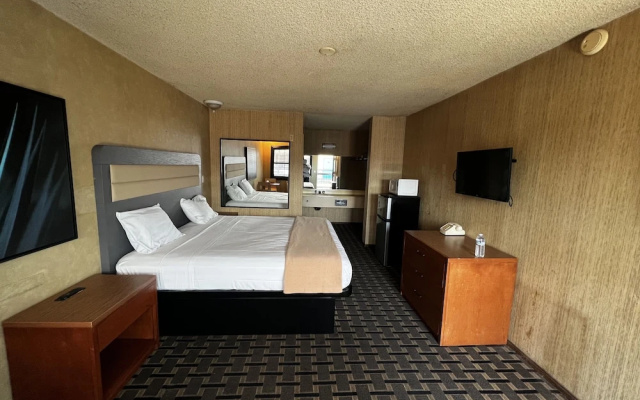 photo 2 of Casa Playa Inn & Suites Stanton Anaheim Area