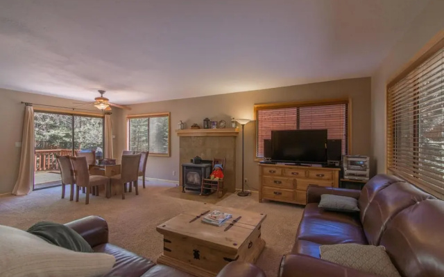 photo 5 of Ramsey 3 Bedroom Holiday Home By Tahoe Truckee