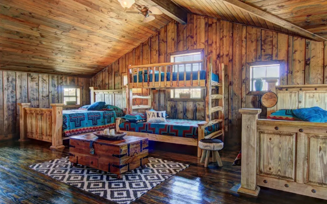 photo 4 of Rancher's Retreat 1903WR by RedAwning