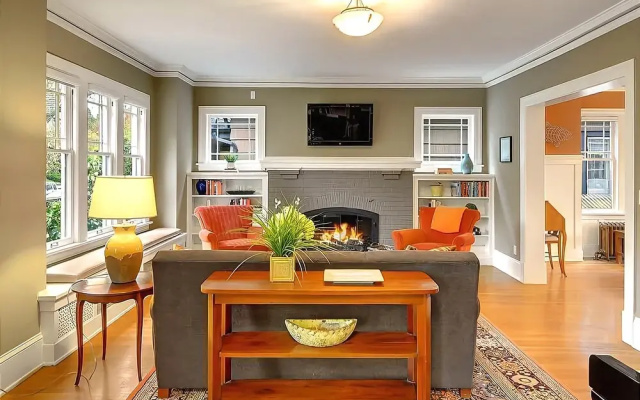 photo 4 of Ravenna Farm House - Four Bedroom Home with Fireplace