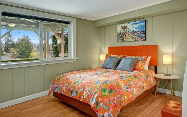 photo 2 of Ravenna Urban Farm Studio Apartment