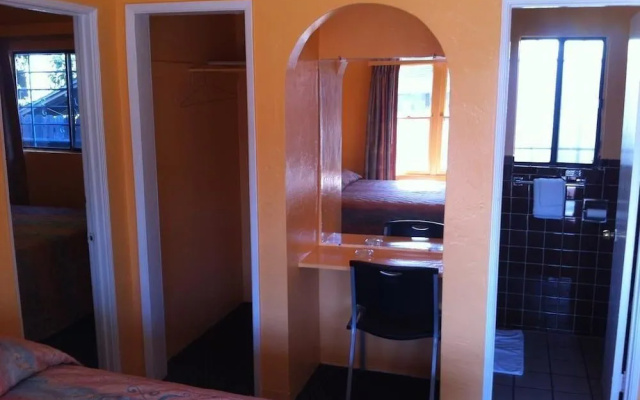 photo 4 of Raymoure Motel