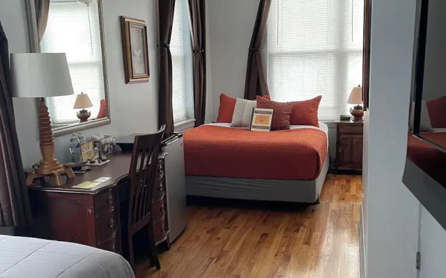 photo 3 of Ray's Bucktown B&B