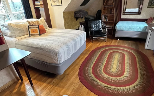 photo 4 of Ray's Bucktown B&B